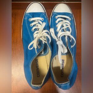 Converse Beige Canvas Sneakers